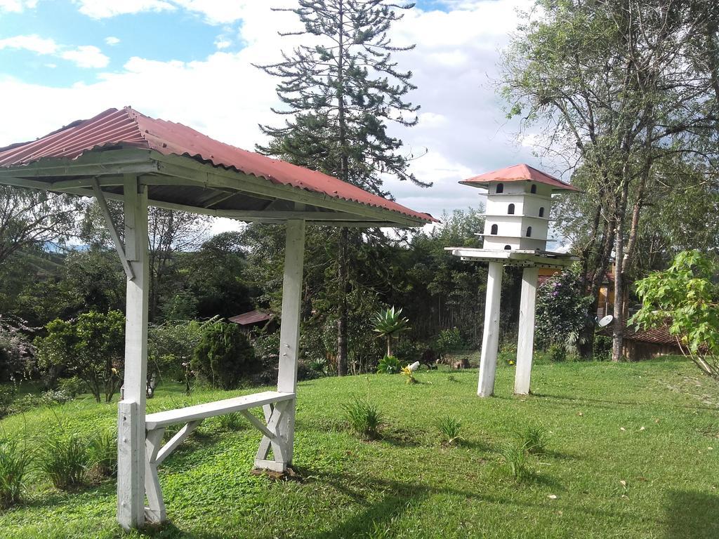 La Gaviota Bnb Bed & Breakfast Filandia Exterior photo